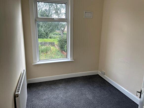 3 bed Terraced to rent Image 8