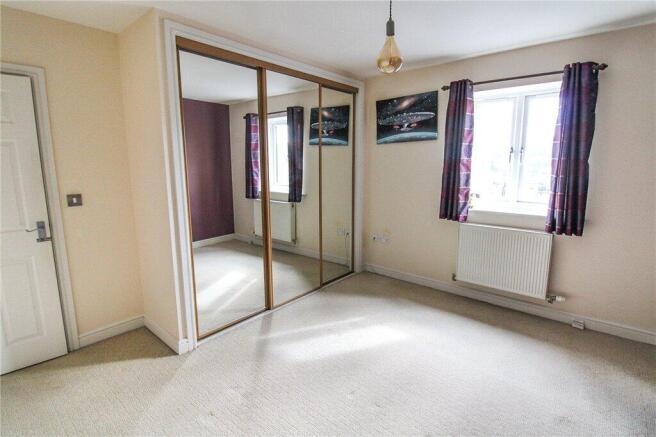 3 bed Town House for sale Image 11