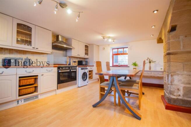 2 bed Barn Conversion for sale Image 5