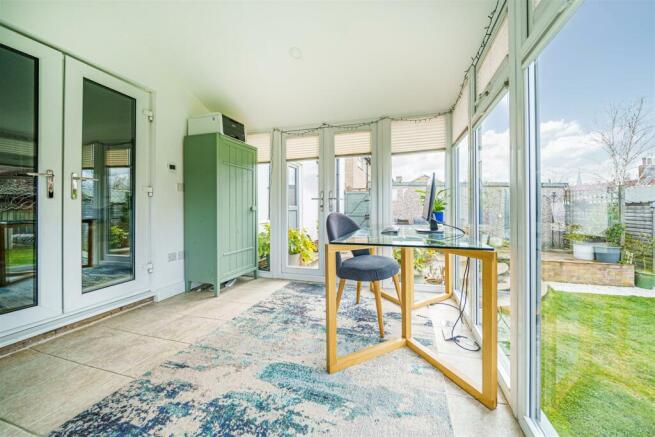 SUMMER HOUSE