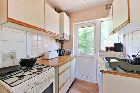 Kimble Road, Colliers Wood, London, SW19
