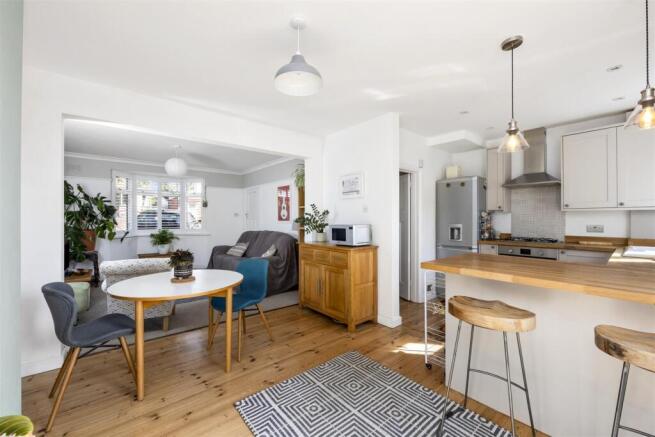 Kitchen/Dining Room