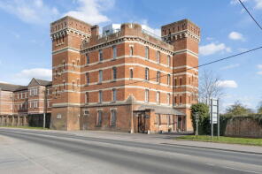 10, The Keep, London Road, Devizes SN10 2GG