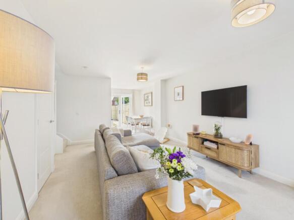 3 bed Terraced for sale Image 4