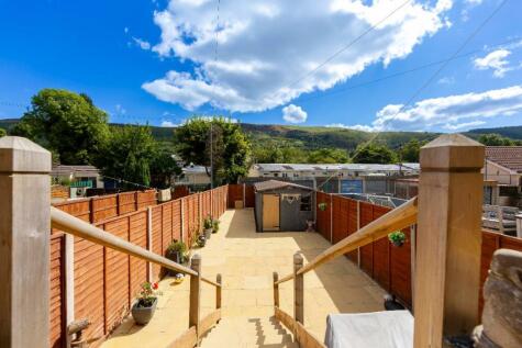 Carlton Terrace, Troedyrhiw, Merthyr Tydfil