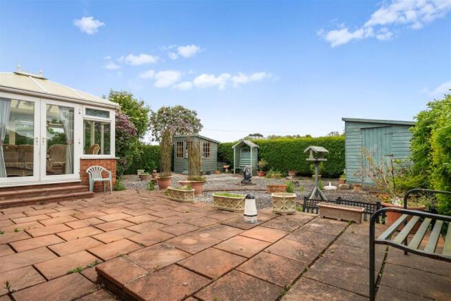 2 bed Detached Bungalow for sale Image 12