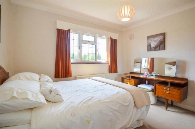 3 bed Detached for sale Image 8