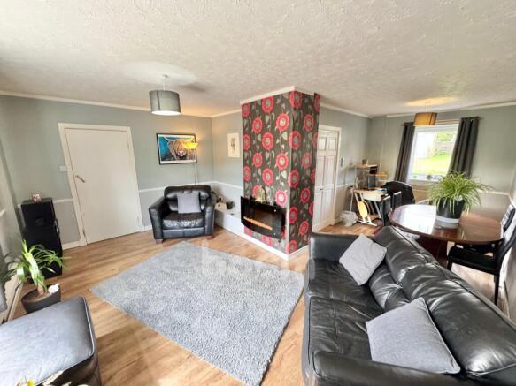 Stockbridge Crescent, Kilbirnie lounge pic