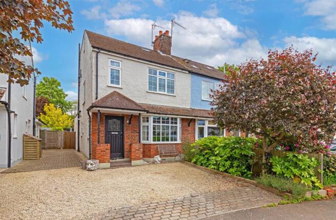 37WillowCres-9.jpg