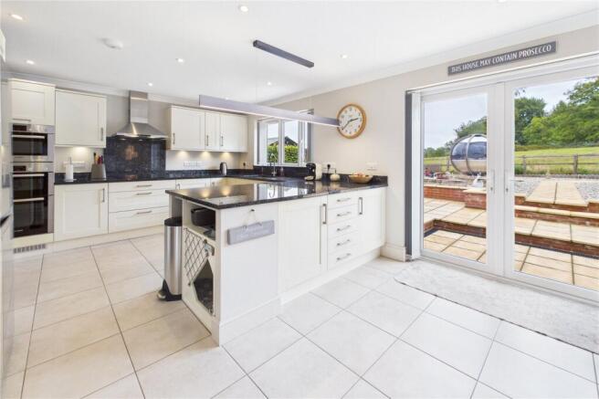 Arlington Grange, Curridge Road, Curridge, Thatcham, RG18 photo 4