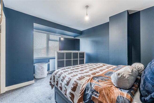 4 bed Semi-Detached for sale Image 11