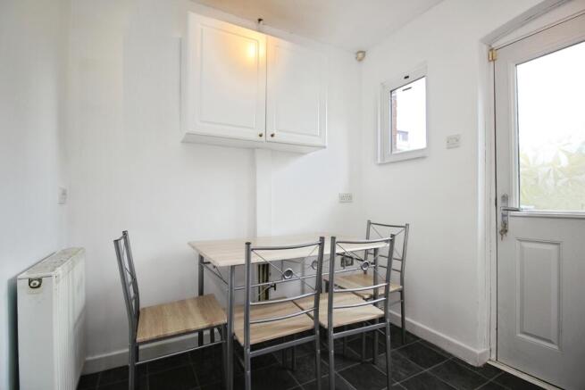 2 bed Terraced for sale Image 4