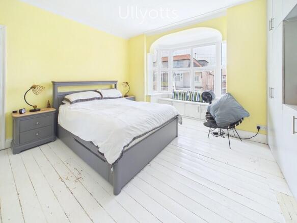 7 bed Semi-Detached for sale Image 11