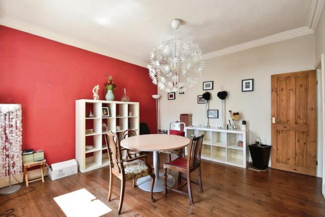 3 bed Semi-Detached for sale Image 7