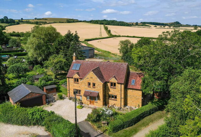 main photo croppe...