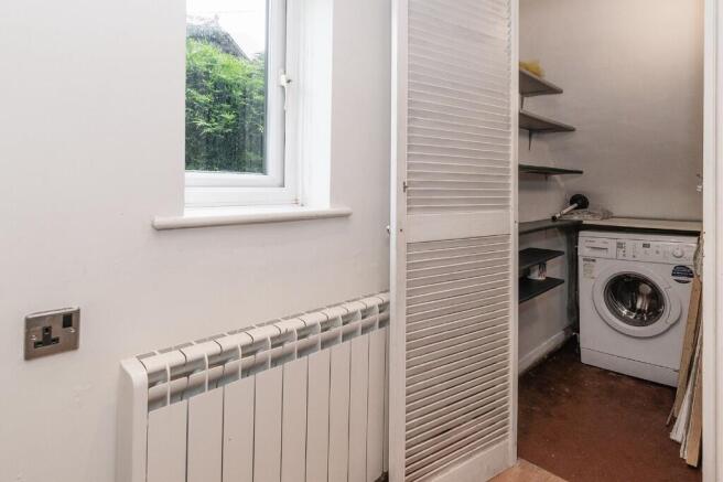 3 bed Semi-Detached for sale Image 6