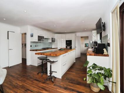 Coed Yr Esgob, Llantrisant, Pontyclun