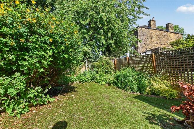 3 bed Terraced for sale Image 10
