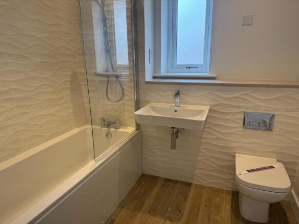 3 bed Detached Bungalow for sale Image 5