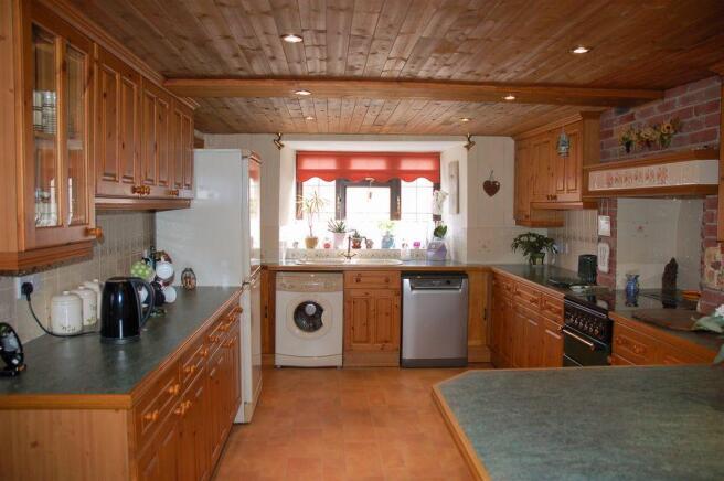 KITCHEN AREA