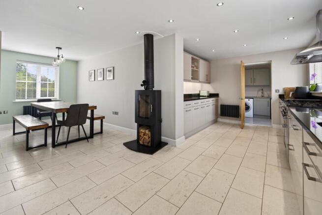 Kitchen Dining Room (2)