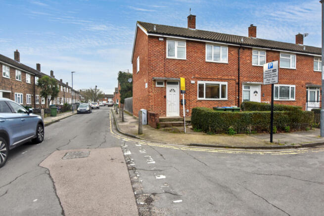 93 Luffield Road, Abbey Wood, London, SE2 9JW