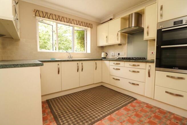 Upper Barn Copse, Fair Oak, SO50 photo 4