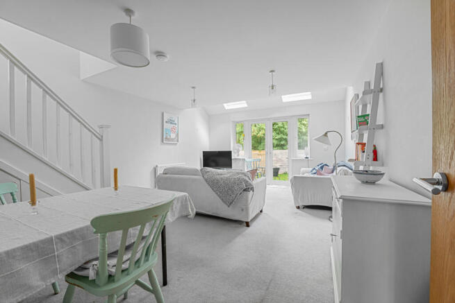 97a Dovehouse Close-14