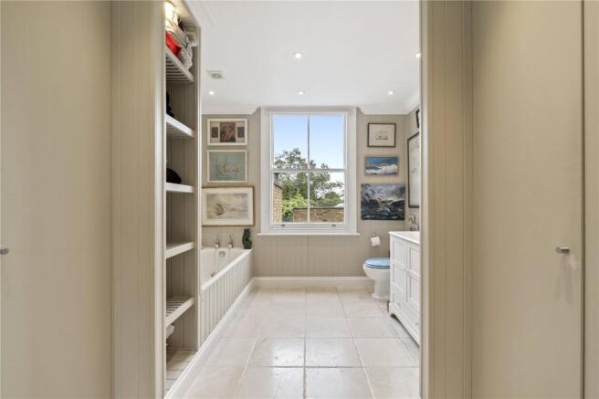 En Suite Bathroom