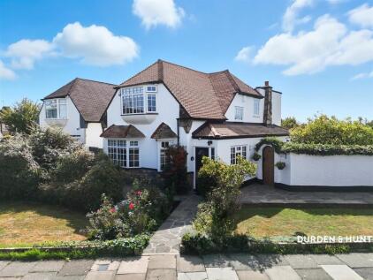Deveron Way, Romford, RM1