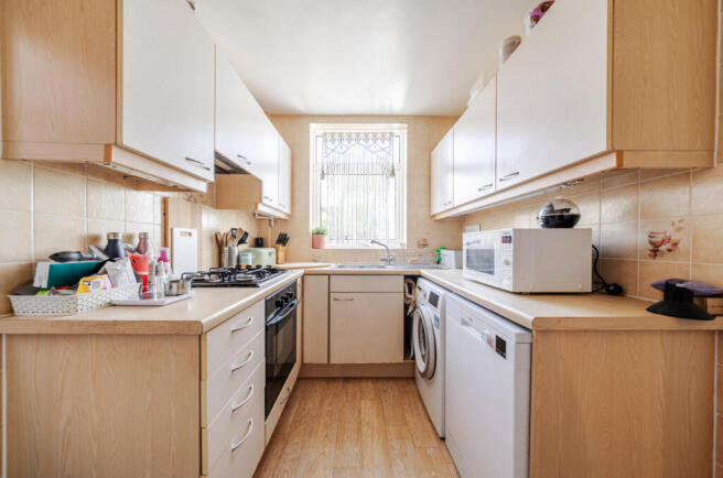 1438437-10-69dd02...