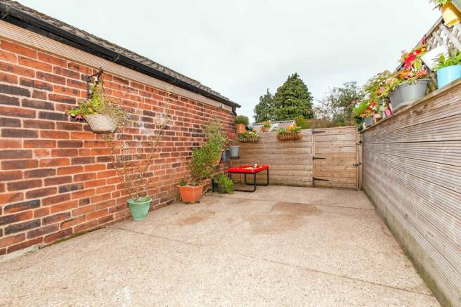 Welbeck Road, Bolsover, S44 photo 4