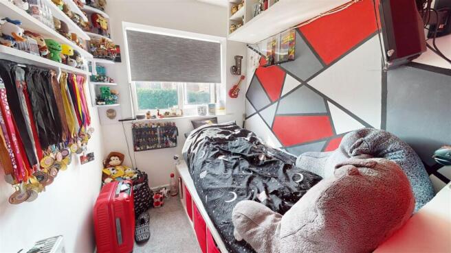 2 bed Town House for sale Image 8