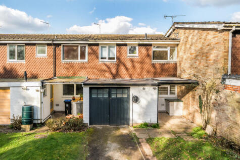 Green Lane Close, Byfleet, KT14