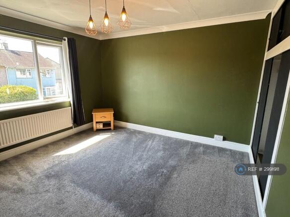 3 bed Semi-Detached to rent Image 4