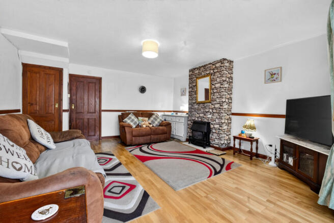 Living Room (2)
