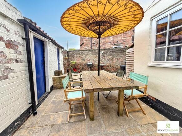 4 bed Terraced for sale Image 6