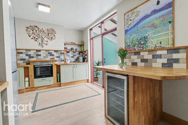 3 bed Semi-Detached for sale Image 12