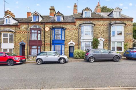 30 Wellington Road, Raunds, Wellingborough NN9 6DL
