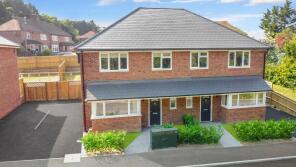 3, Maple Gardens, Old London Road, Washington RH20 3RJ