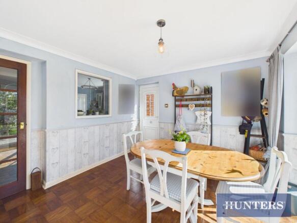 2 bed Semi-Detached for sale Image 8