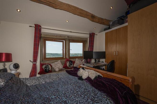 2 bed Semi-Detached for sale Image 10