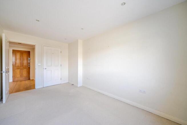 2 bed Flat for sale Image 9