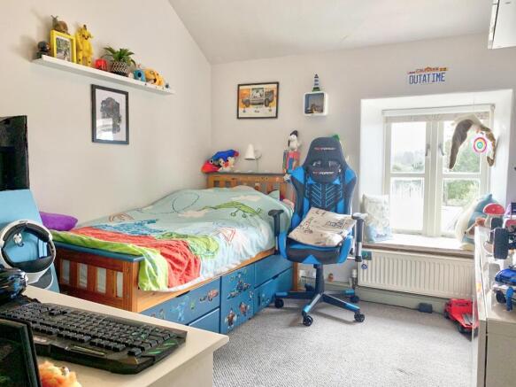 Photo 12