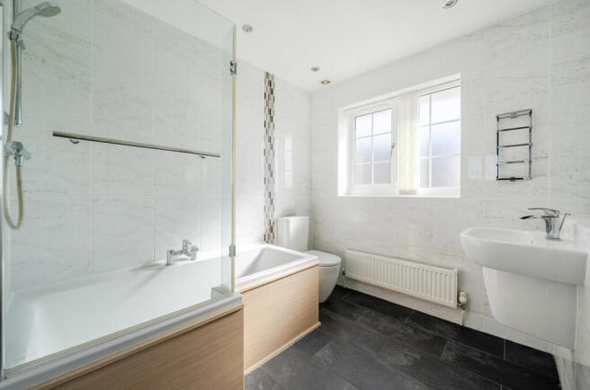 1438334-9-69ce3bd...