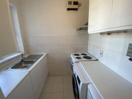 Flat 6, Vivian Mansions, Vivian Avenue, Hendon, London NW4 3XJ