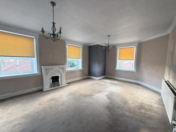 2 bed Duplex for sale Image 5