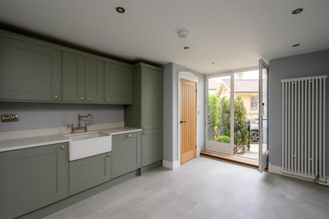 3 bed House for sale Image 11