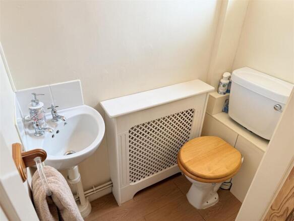 3 bed Town House for sale Image 8