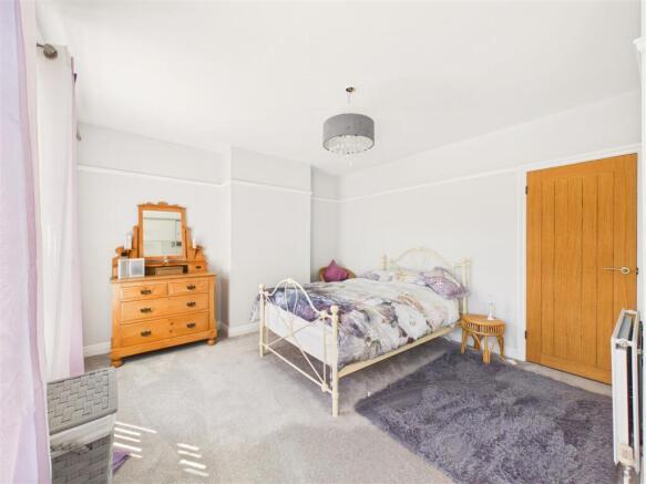 2 bed Terraced for sale Image 5